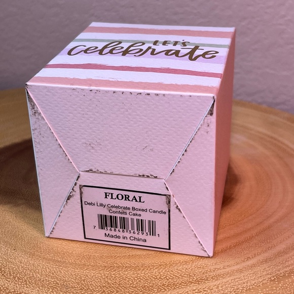 Debi Lilly Celebrate Confetti Cake Candle - Picture 5 of 5